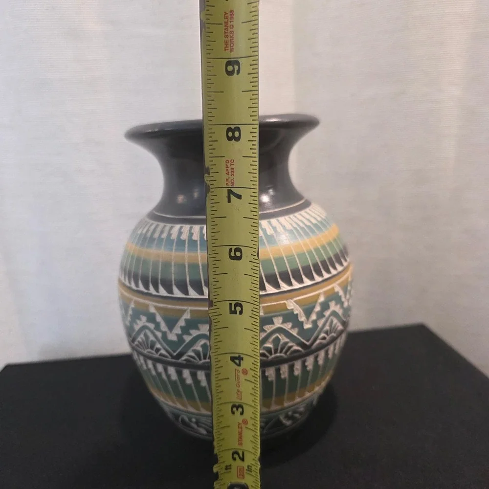 S Dennison Navajo Dine Etched Sgraffito Pottery Vase Grey Green Yellow 7.25